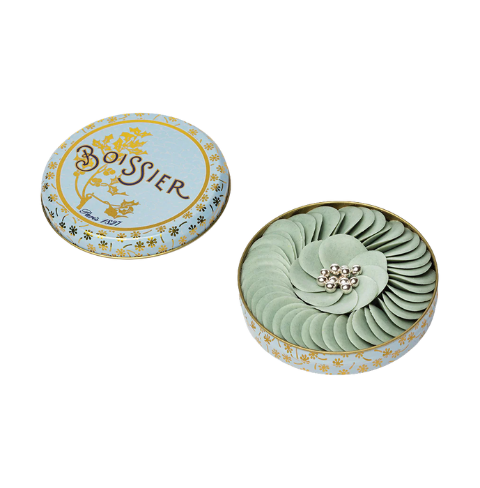 Boissier Blueberry Chocolate Petals & Silver Pearls