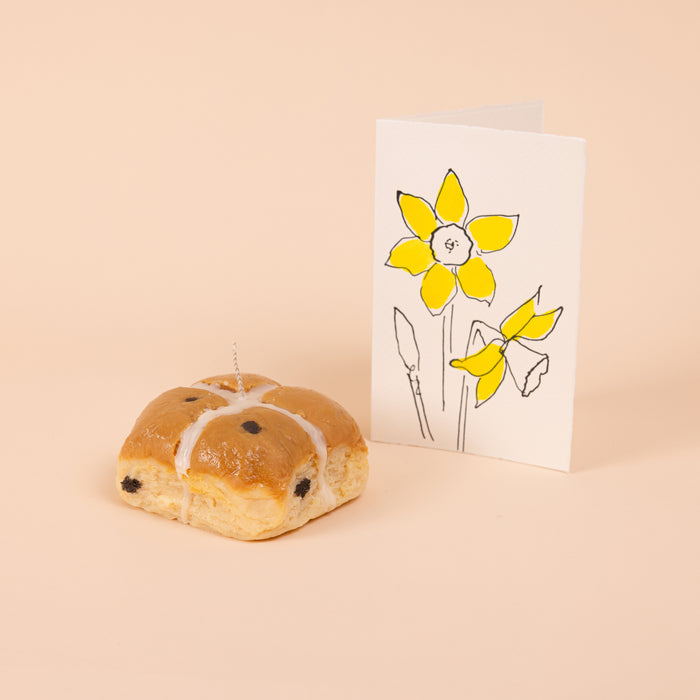 Hot Cross Bun Candle